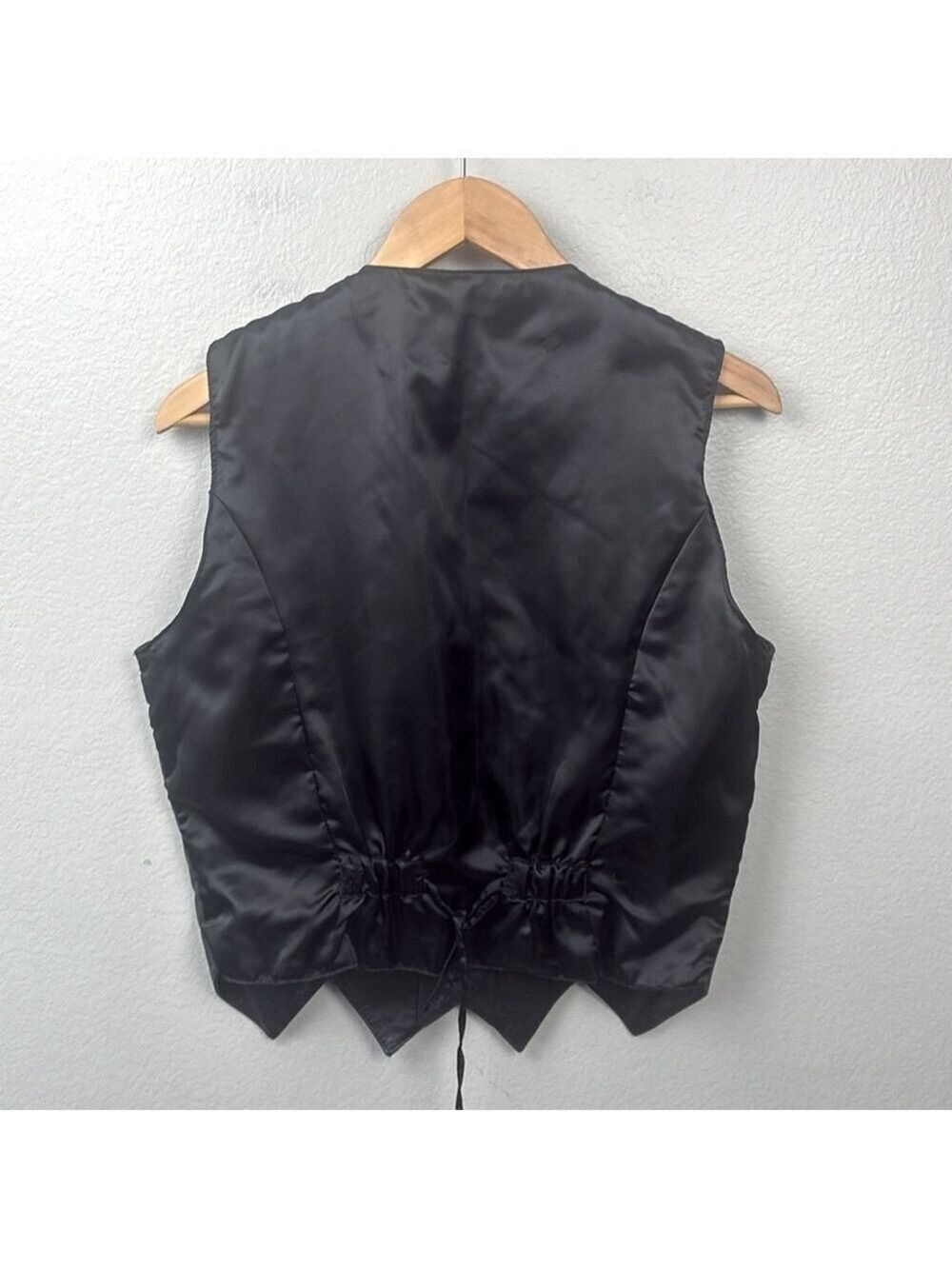 Posted Black Leather Vest Double Pointed Hem Button Up Western Rocker Vintage L - Picture 3 of 8